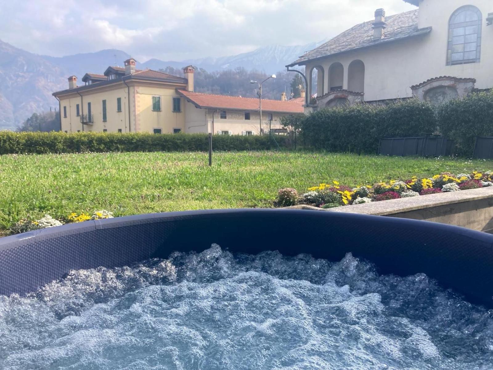 Lago Villa Zen - Apartment With Jacuzzi, Panoramic Views レンノ エクステリア 写真