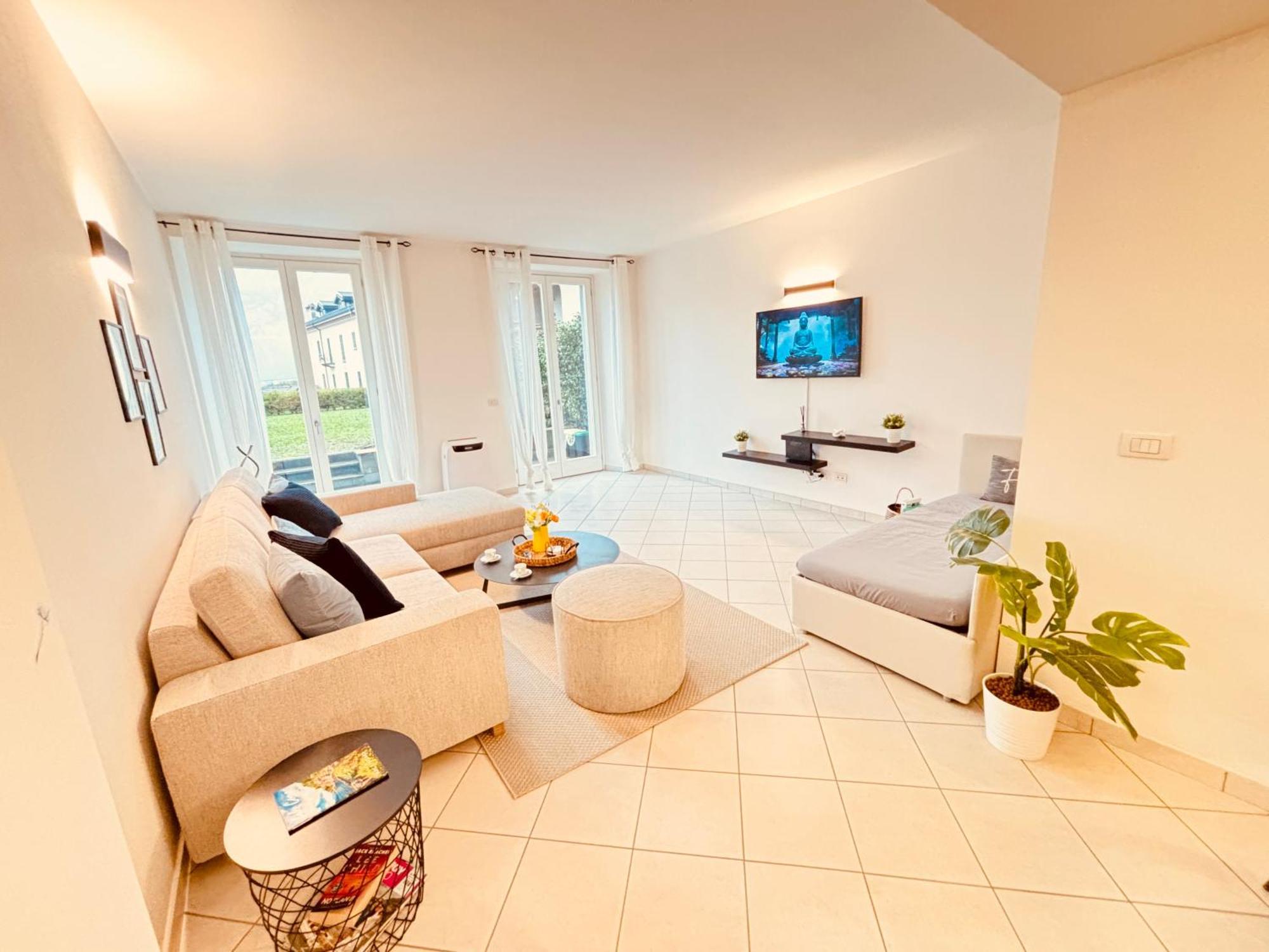 Lago Villa Zen - Apartment With Jacuzzi, Panoramic Views レンノ エクステリア 写真